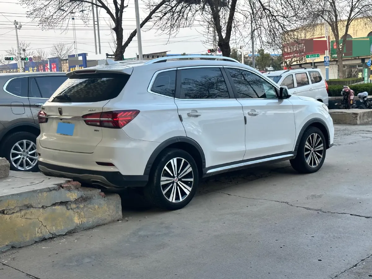 2019 Roewe i6 1.5T 169HP L4 7DCT,autocango,china used car exporter,china ev exporter,chinese used car exporter,chinese used ev exporter