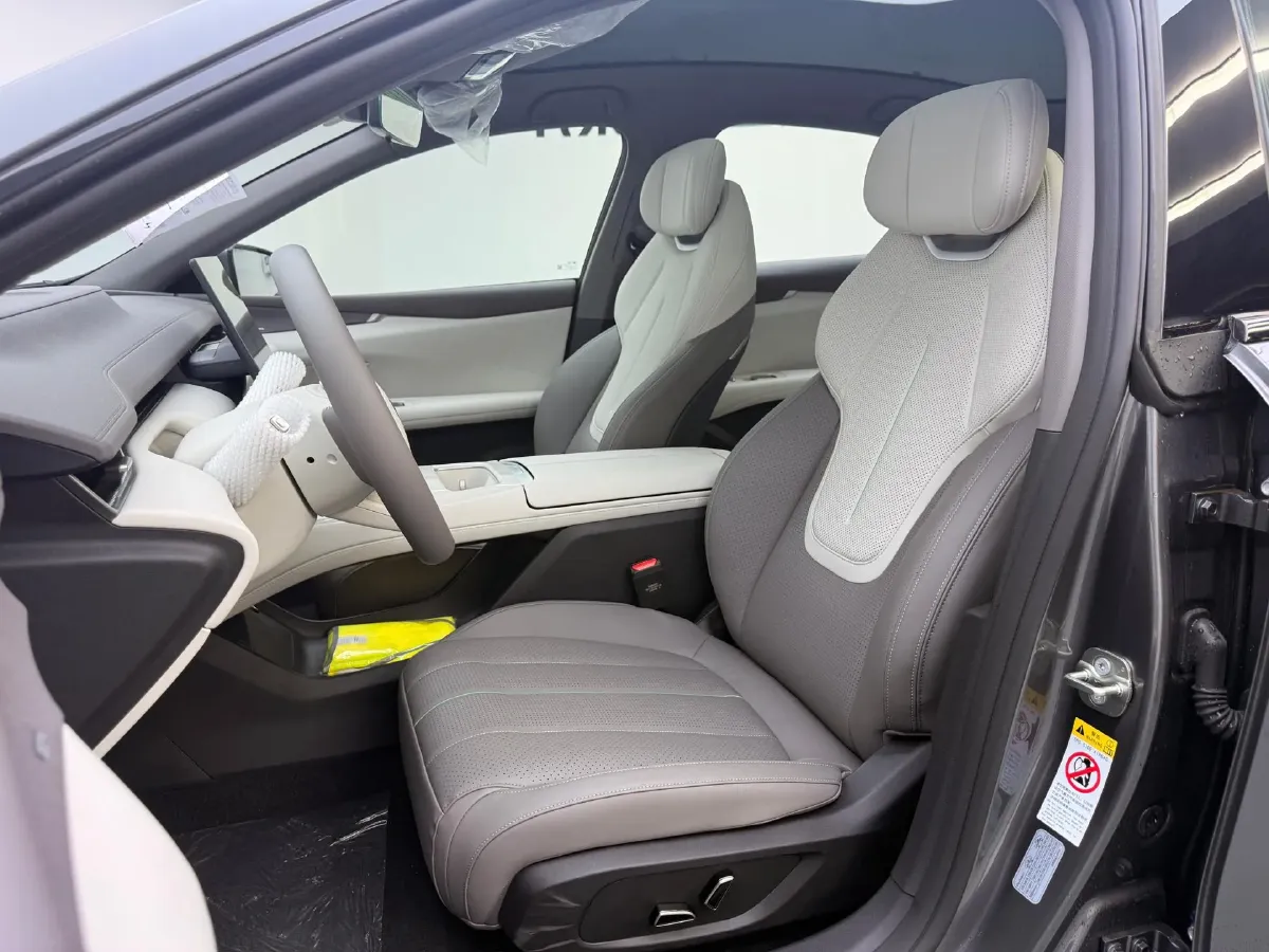 2026 Deepal L07 BEV,autocango,china used car exporter,china ev exporter,chinese used car exporter,chinese used ev exporter