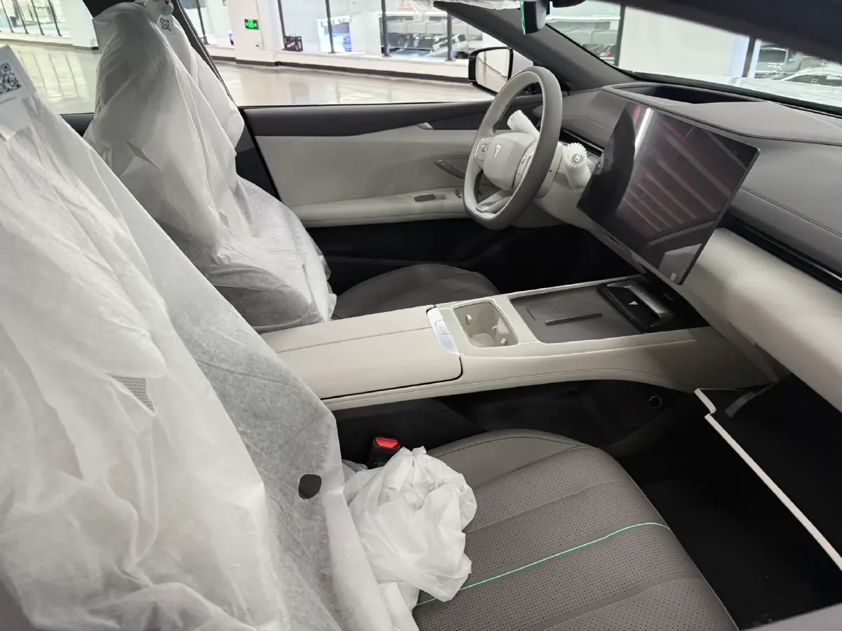 2026 Deepal L07 BEV,autocango,china used car exporter,china ev exporter,chinese used car exporter,chinese used ev exporter