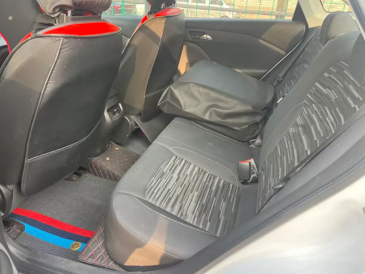 2022 Chevrolet Monza 1.5L 113HP L4 6AT,autocango,china used car exporter,china ev exporter,chinese used car exporter,chinese used ev exporter