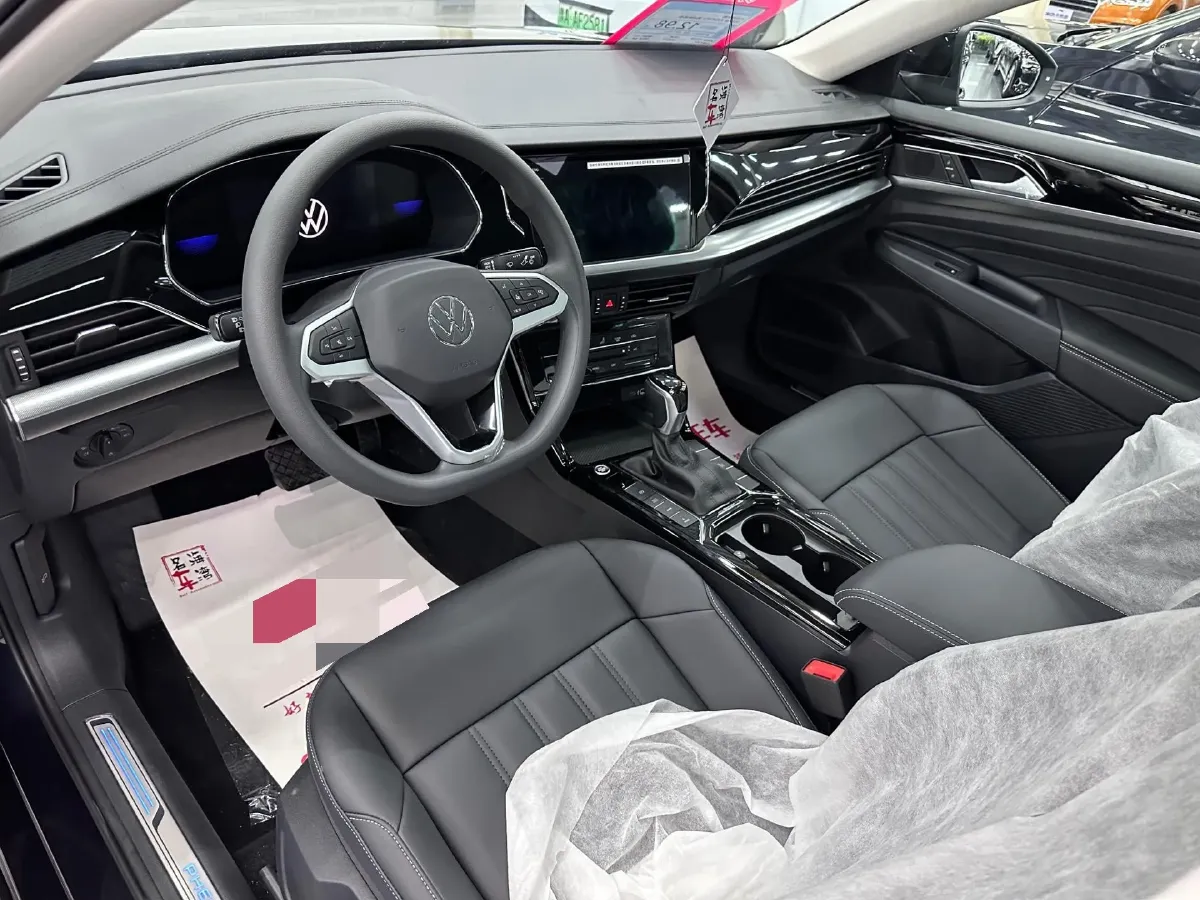 2025 Volkswagen Passat 1.4T 150HP L4 6DCT PHEV,autocango,china used car exporter,china ev exporter,chinese used car exporter,chinese used ev exporter