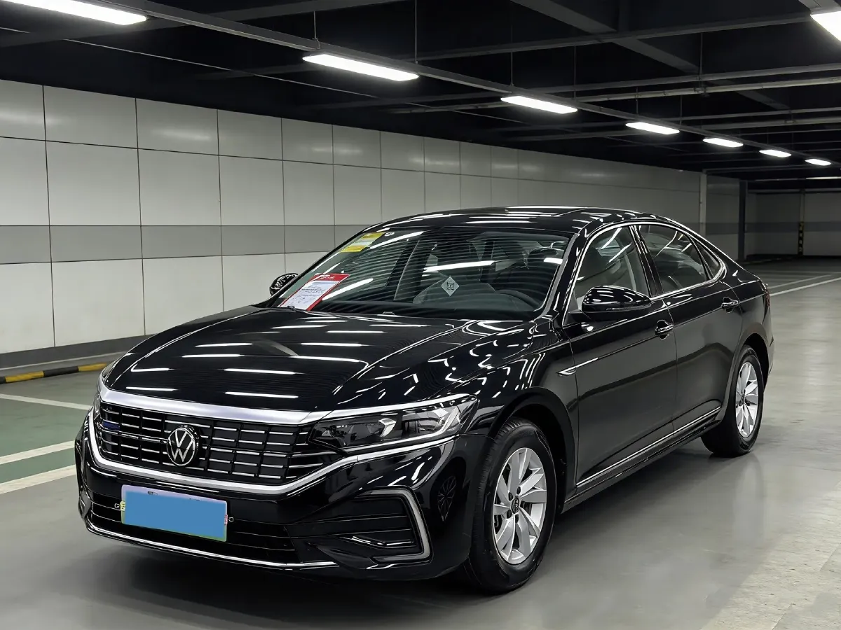 2025 Volkswagen Passat 1.4T 150HP L4 6DCT PHEV,autocango,china used car exporter,china ev exporter,chinese used car exporter,chinese used ev exporter