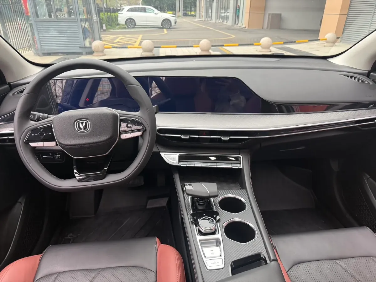 2023 ChangAn Eado 1.4T 160HP L4 7DCT,autocango,china used car exporter,china ev exporter,chinese used car exporter,chinese used ev exporter