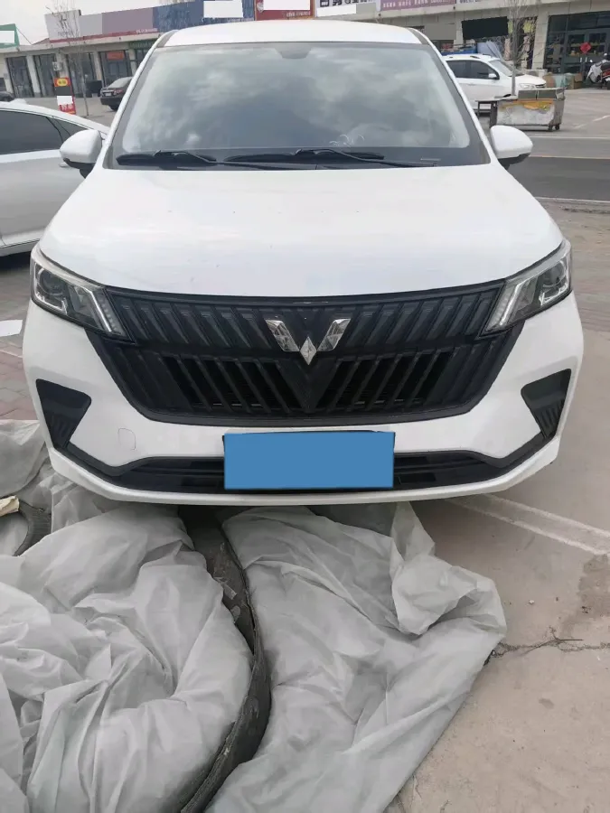 2022 WuLing ZhengChen 2.0L 136HP L4 6MT,autocango,china used car exporter,china ev exporter,chinese used car exporter,chinese used ev exporter