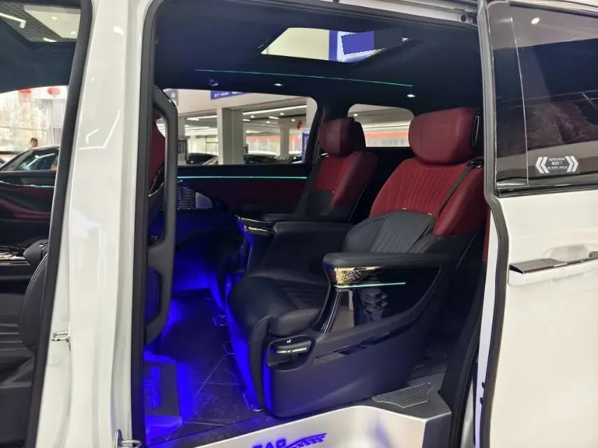 2023 GAC Trumpchi M8 2.0T 252HP L4 8AT,autocango,china used car exporter,china ev exporter,chinese used car exporter,chinese used ev exporter