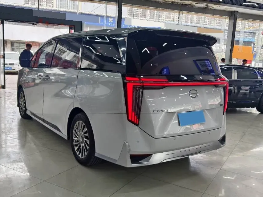 2023 GAC Trumpchi M8 2.0T 252HP L4 8AT,autocango,china used car exporter,china ev exporter,chinese used car exporter,chinese used ev exporter