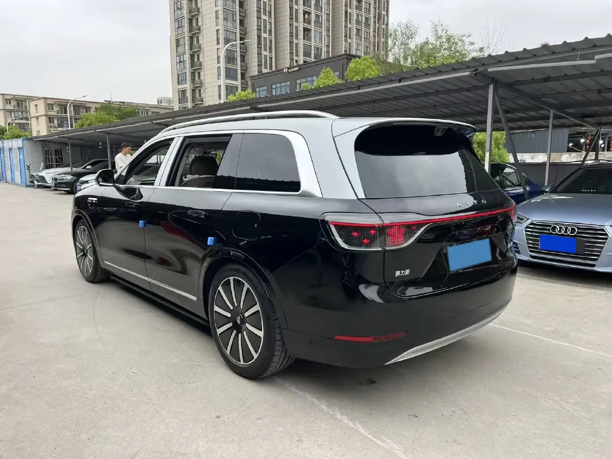 2025 AITO AITO M9 REEV 160HP REEV 52KWH,autocango,china used car exporter,china ev exporter,chinese used car exporter,chinese used ev exporter