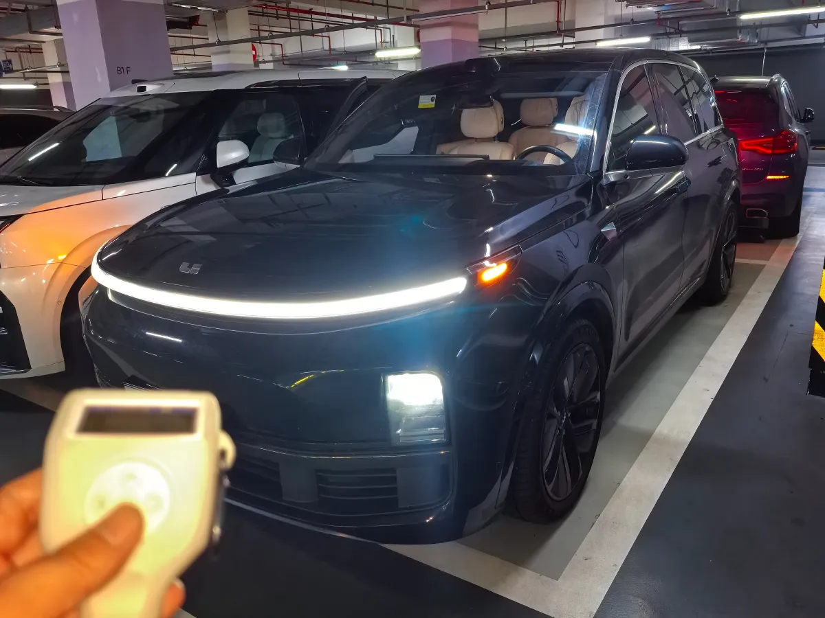 2024 Li L9 Range Extended 154HP REEV 52.3KWH,autocango,china used car exporter,china ev exporter,chinese used car exporter,chinese used ev exporter