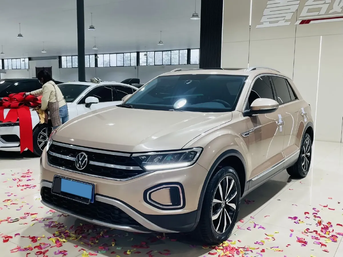 2023 Volkswagen T-Roc 1.4T 150HP L4 7DCT,autocango,china used car exporter,china ev exporter,chinese used car exporter,chinese used ev exporter