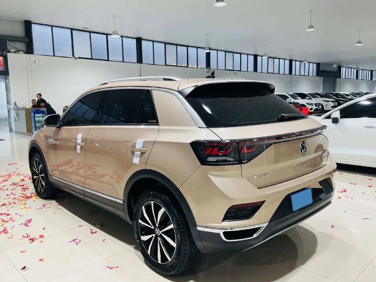 2023 Volkswagen T-Roc 1.4T 150HP L4 7DCT,autocango,china used car exporter,china ev exporter,chinese used car exporter,chinese used ev exporter