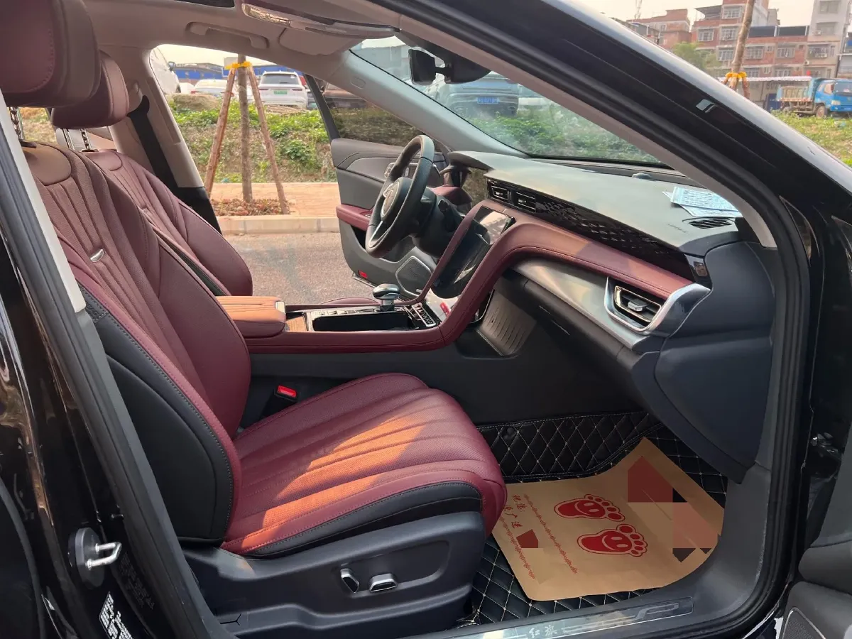 2023 HongQi H5 2.0T 224HP L4 8AT,autocango,china used car exporter,china ev exporter,chinese used car exporter,chinese used ev exporter