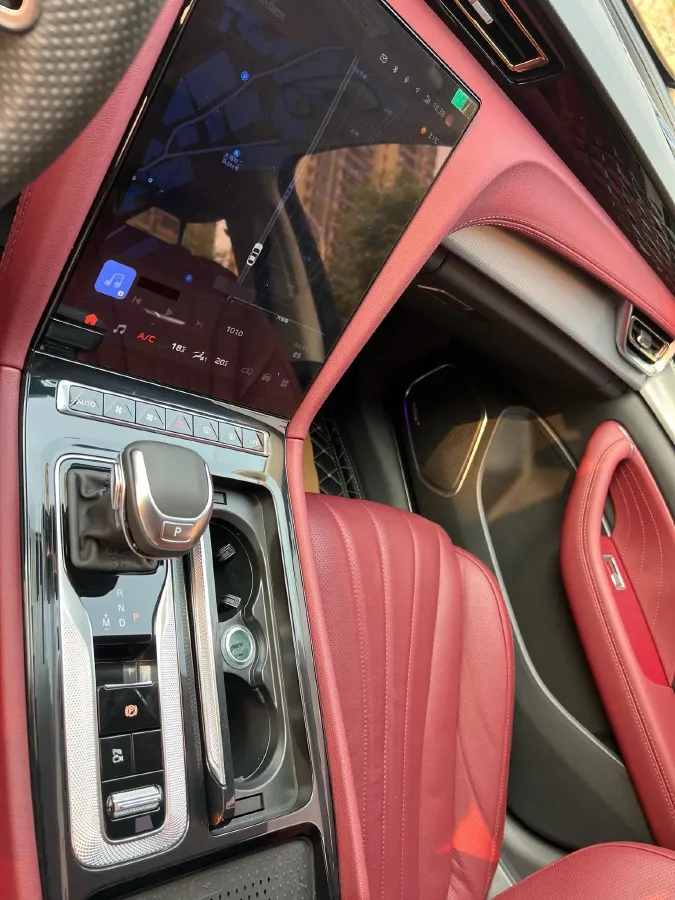 2023 HongQi H5 2.0T 224HP L4 8AT,autocango,china used car exporter,china ev exporter,chinese used car exporter,chinese used ev exporter