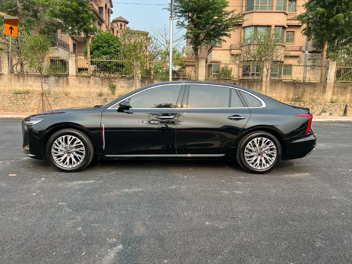 2023 HongQi H5 2.0T 224HP L4 8AT,autocango,china used car exporter,china ev exporter,chinese used car exporter,chinese used ev exporter