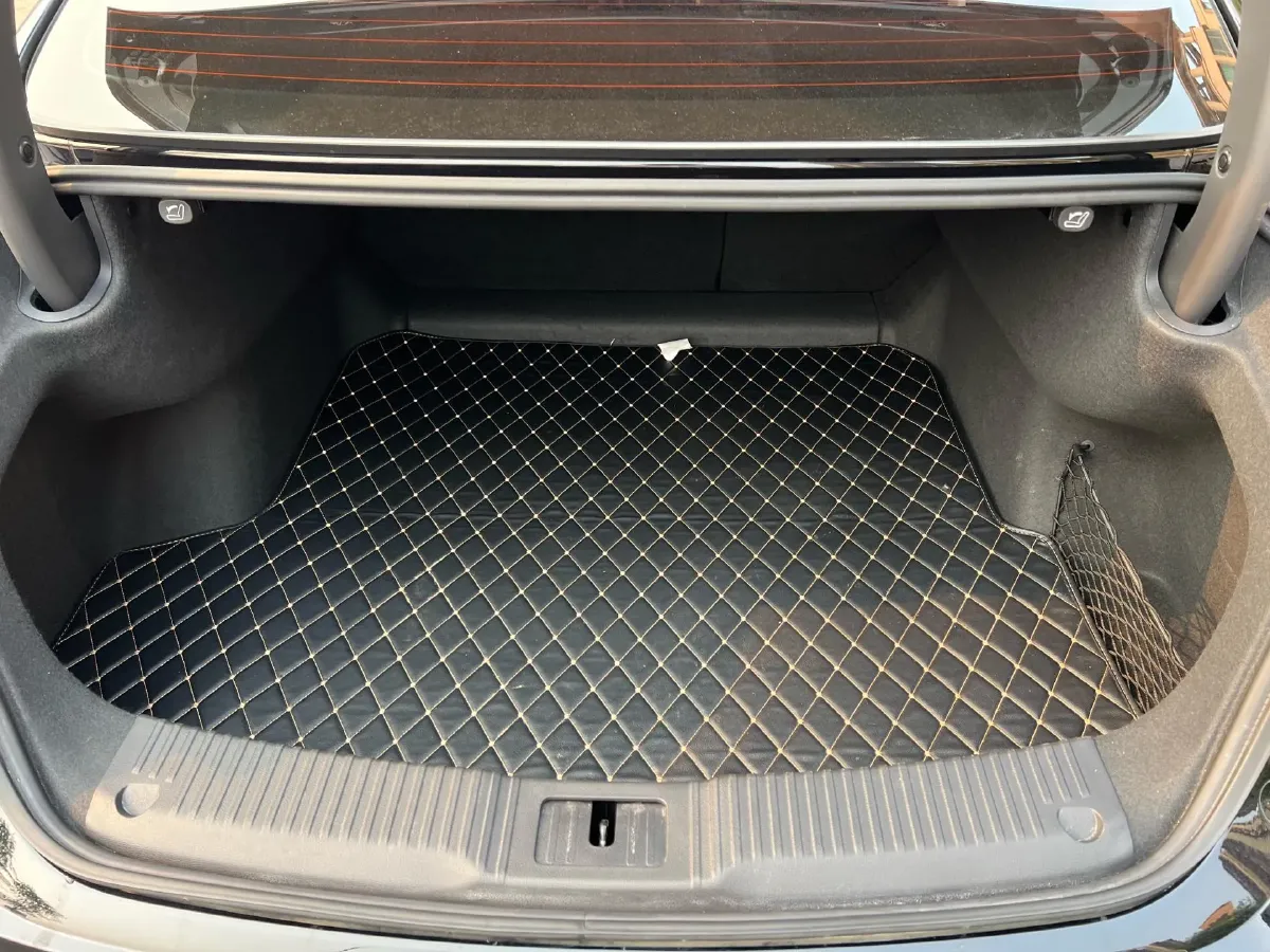 2023 HongQi H5 2.0T 224HP L4 8AT,autocango,china used car exporter,china ev exporter,chinese used car exporter,chinese used ev exporter