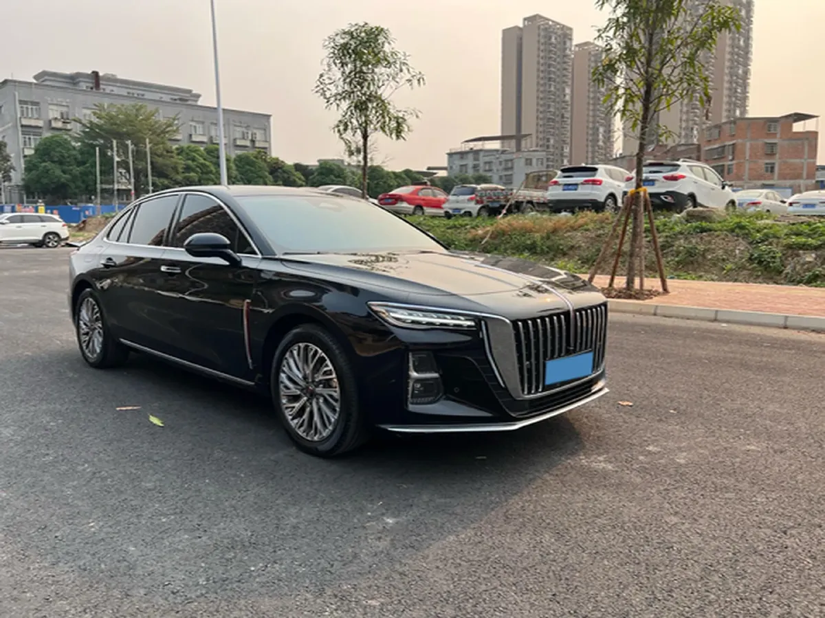 2023 HongQi H5 2.0T 224HP L4 8AT,autocango,china used car exporter,china ev exporter,chinese used car exporter,chinese used ev exporter