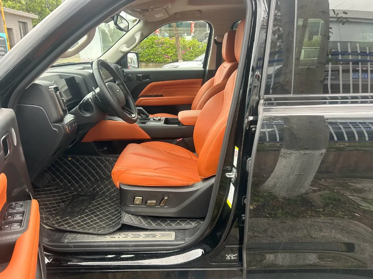 2024 Haval H9 2.0T 224HP L4 8AT,autocango,china used car exporter,china ev exporter,chinese used car exporter,chinese used ev exporter