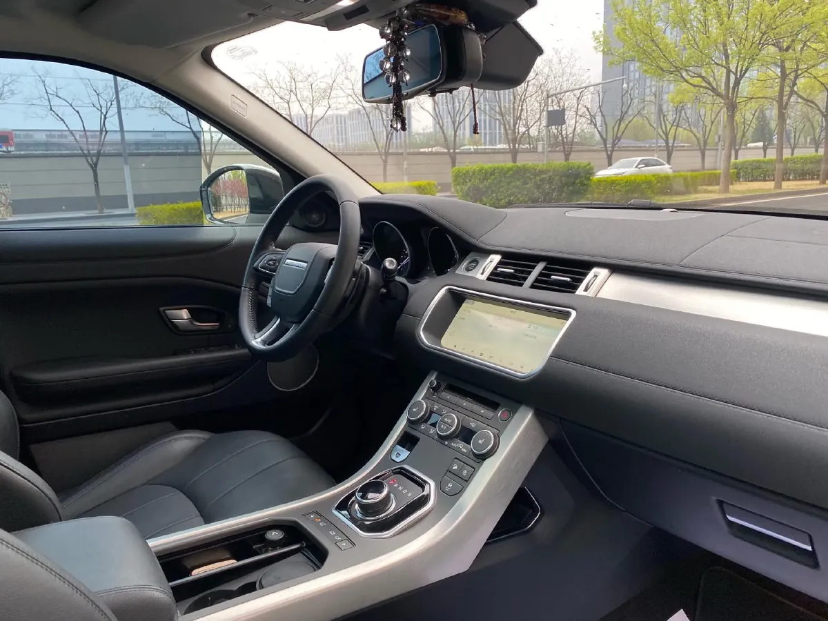 2018 Land Rover Range Rover Evoque 2.0T 241HP L4 9AT,autocango,china used car exporter,china ev exporter,chinese used car exporter,chinese used ev exporter