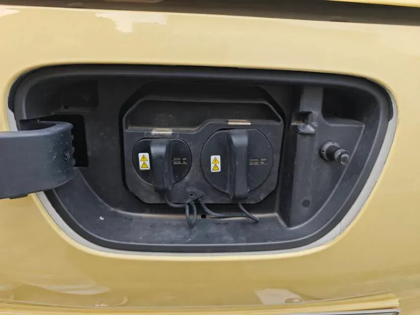 2025 WuLing HongGuang MINI EV BEV 16.2KWH,autocango,china used car exporter,china ev exporter,chinese used car exporter,chinese used ev exporter