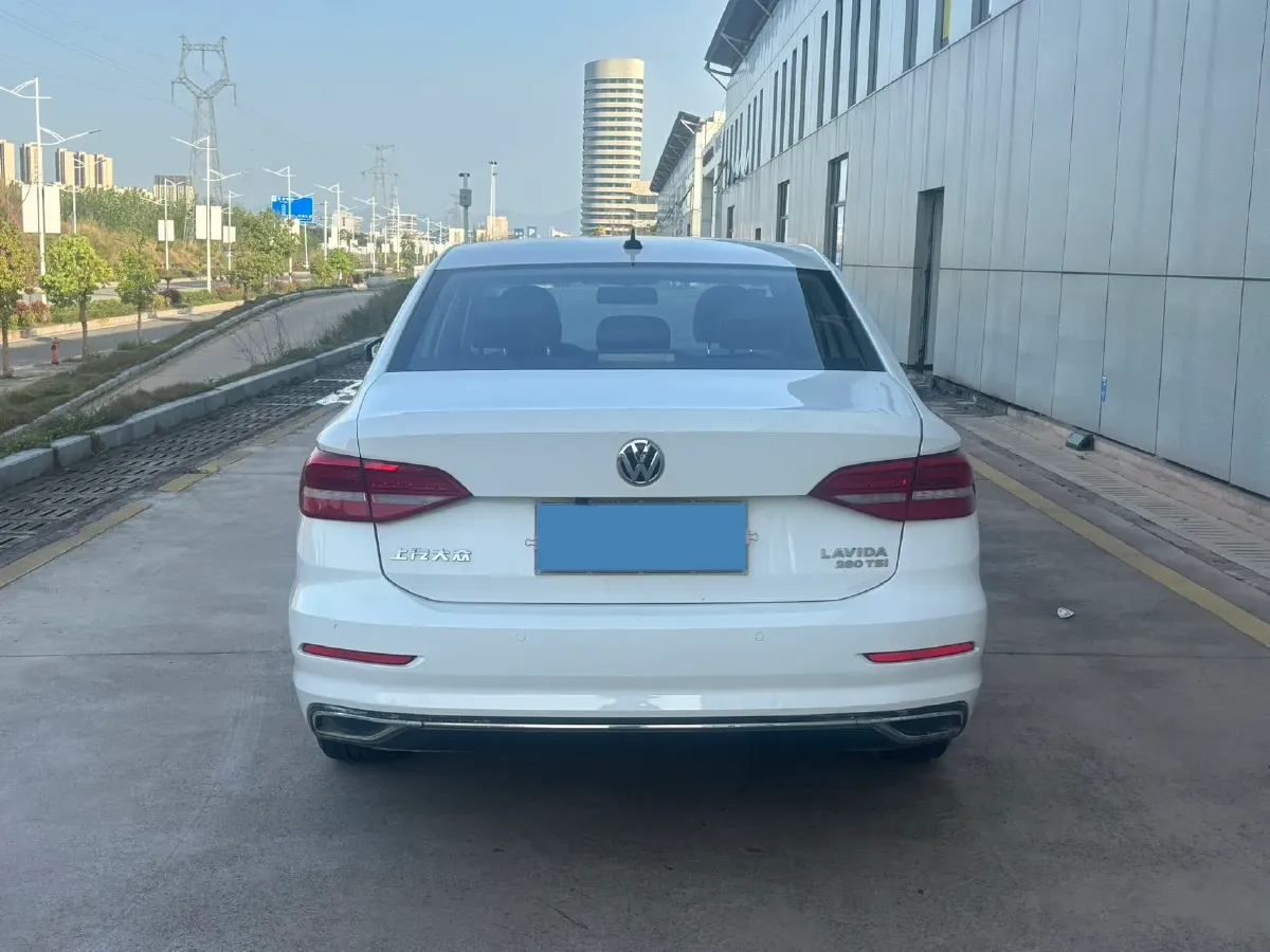 2018 Skoda Karoq 1.4T 150HP L4 7DCT,autocango,china used car exporter,china ev exporter,chinese used car exporter,chinese used ev exporter