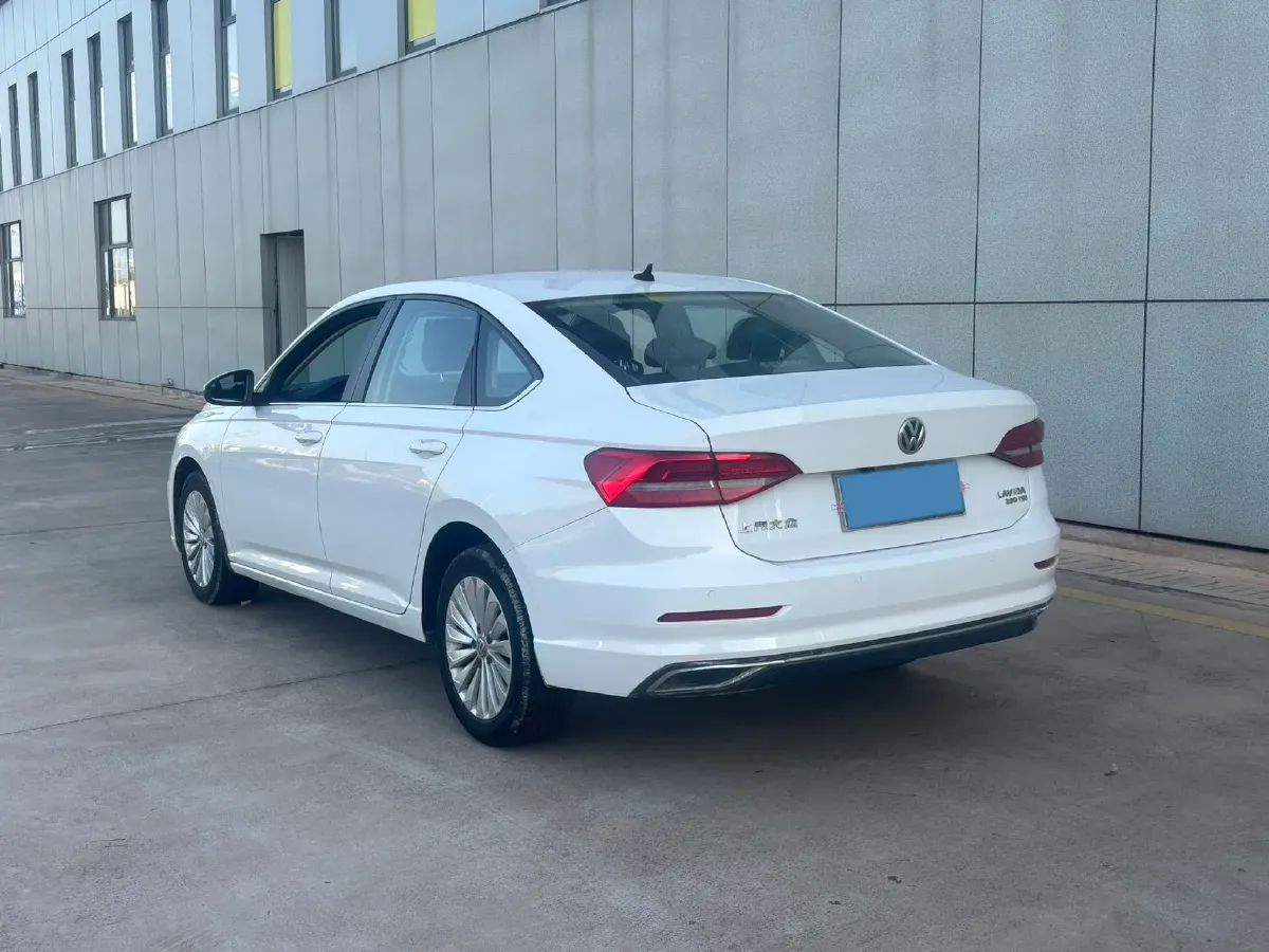 2018 Skoda Karoq 1.4T 150HP L4 7DCT,autocango,china used car exporter,china ev exporter,chinese used car exporter,chinese used ev exporter