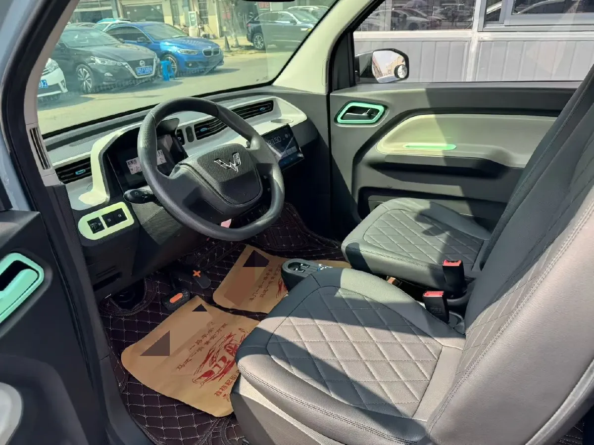 2022 LingBox uni BEV 11.52KWH,autocango,china used car exporter,china ev exporter,chinese used car exporter,chinese used ev exporter