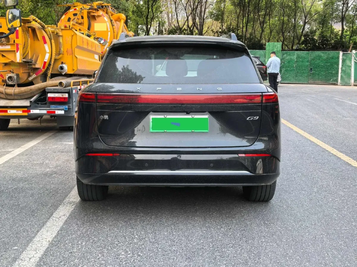 2024 Xpeng G9 BEV 78.2KWH,autocango,china used car exporter,china ev exporter,chinese used car exporter,chinese used ev exporter