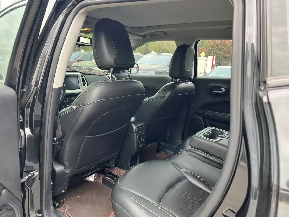 2018 Isuzu Mu-X 1.9T 163HP L4 6AT,autocango,china used car exporter,china ev exporter,chinese used car exporter,chinese used ev exporter