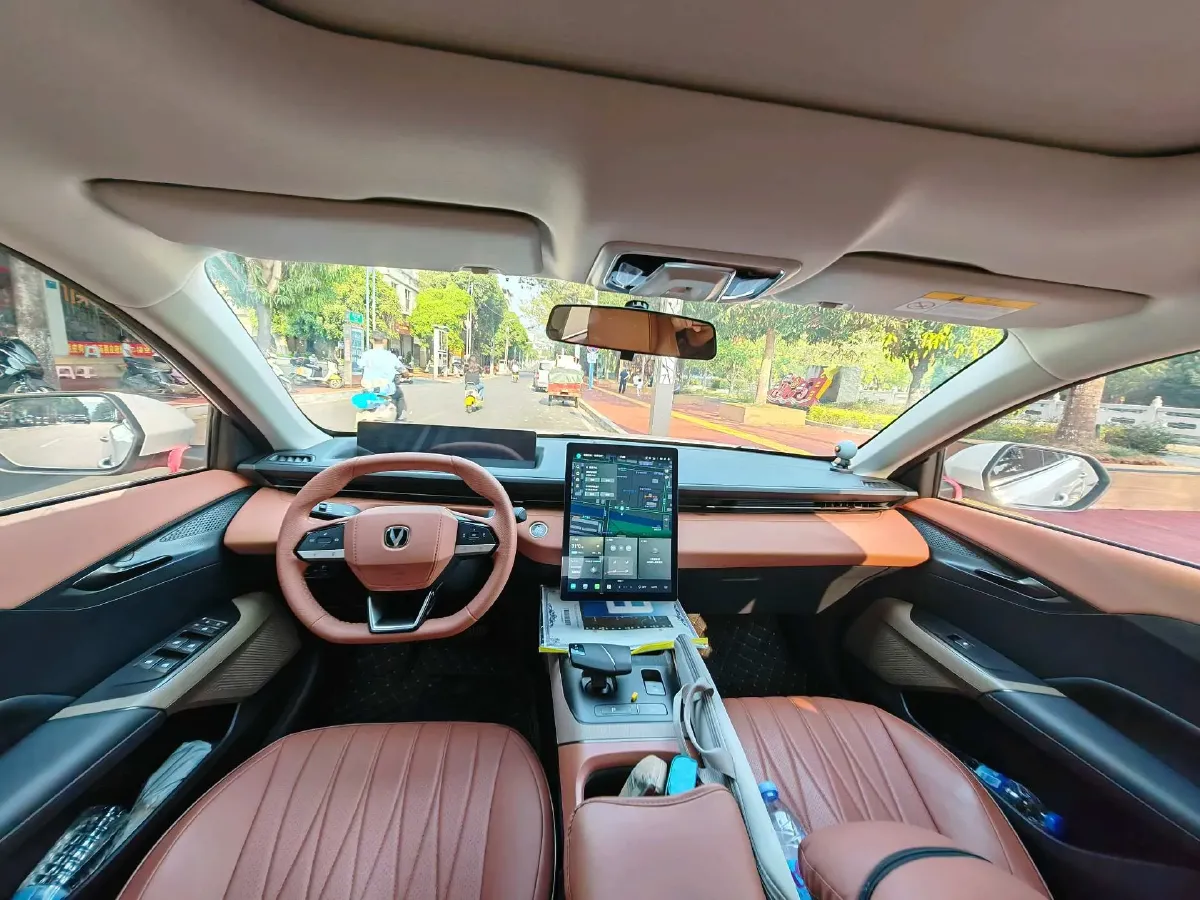 2025 ChangAn Eado 1.5T 192HP L4 7DCT,autocango,china used car exporter,china ev exporter,chinese used car exporter,chinese used ev exporter