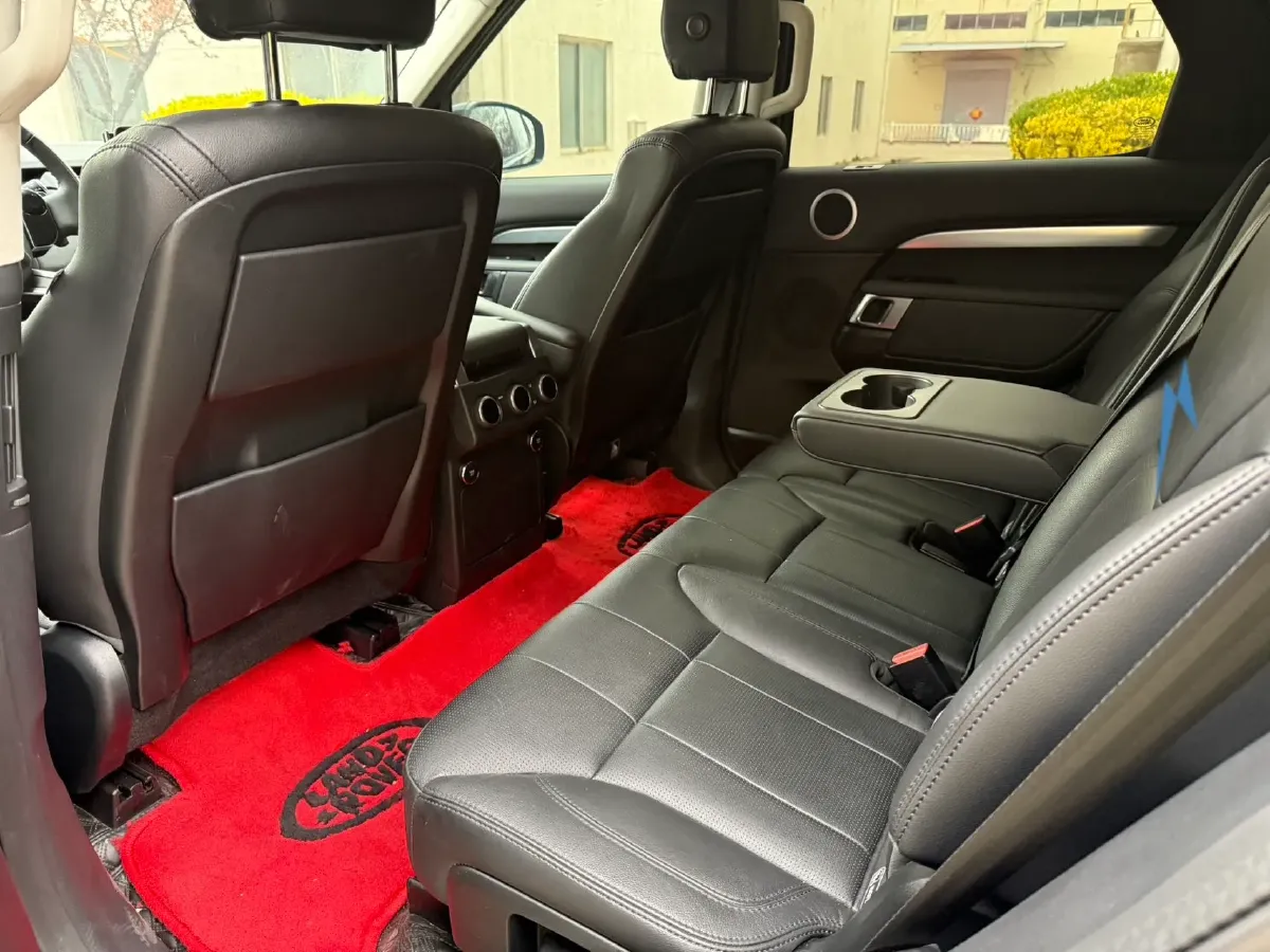 2020 Land Rover Discovery 2.0T 300HP L4 8AT,autocango,china used car exporter,china ev exporter,chinese used car exporter,chinese used ev exporter