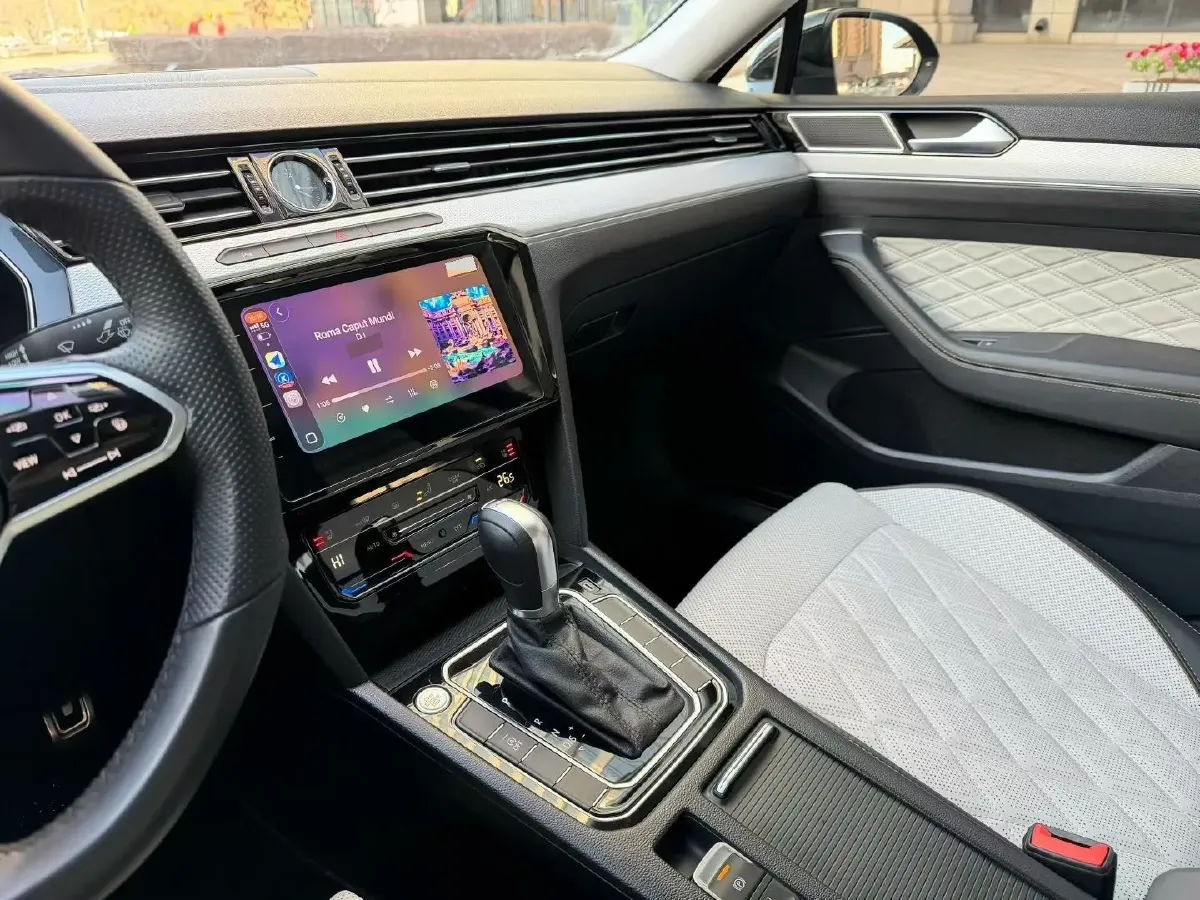 2023 Volkswagen Magotan 2.0T 186HP L4 7DCT,autocango,china used car exporter,china ev exporter,chinese used car exporter,chinese used ev exporter