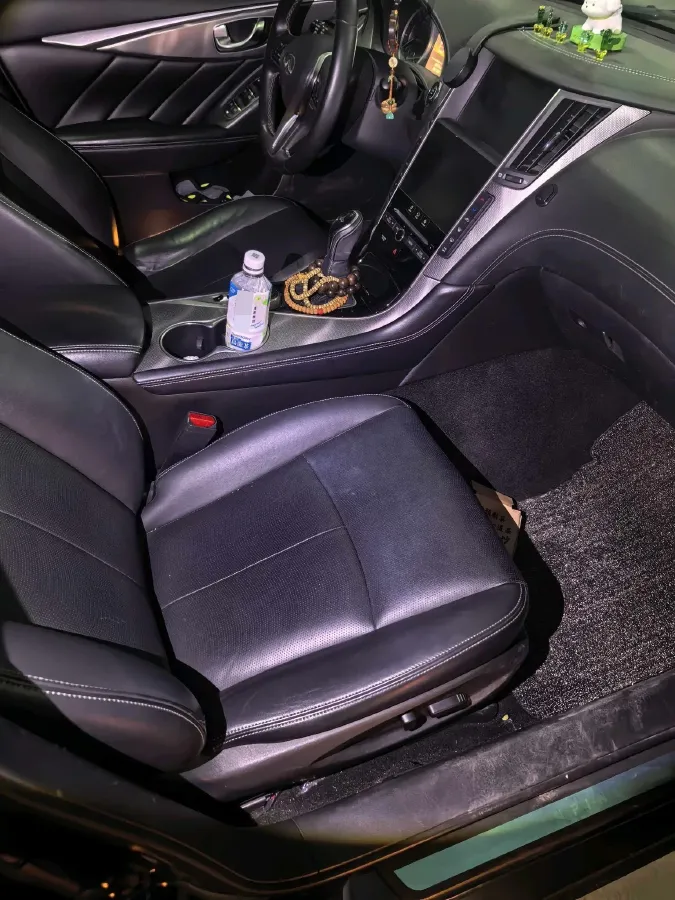 2018 Jeep Grand Commander 2.0T 265HP L4 9AT,autocango,china used car exporter,china ev exporter,chinese used car exporter,chinese used ev exporter