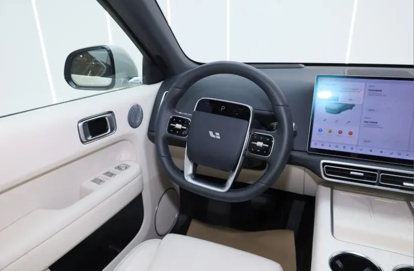 2025 Li L6 Range Extended 154HP L4 REEV,autocango,china used car exporter,china ev exporter,chinese used car exporter,chinese used ev exporter