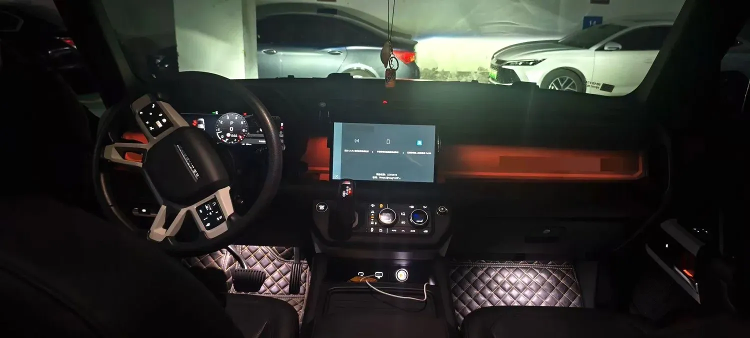 2024 Land Rover Defender 3.0T 400HP L6 8AT,autocango,china used car exporter,china ev exporter,chinese used car exporter,chinese used ev exporter