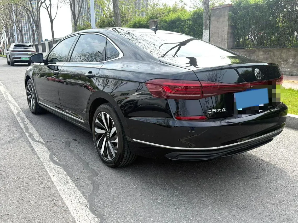 2024 Volkswagen Passat 2.0T 186HP L4 7DCT,autocango,china used car exporter,china ev exporter,chinese used car exporter,chinese used ev exporter
