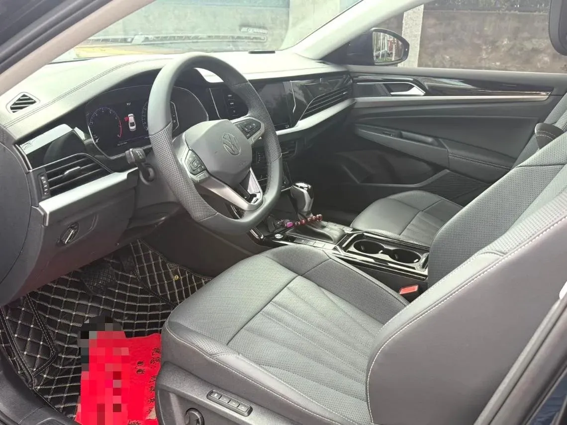 2024 Volkswagen Passat 2.0T 186HP L4 7DCT,autocango,china used car exporter,china ev exporter,chinese used car exporter,chinese used ev exporter