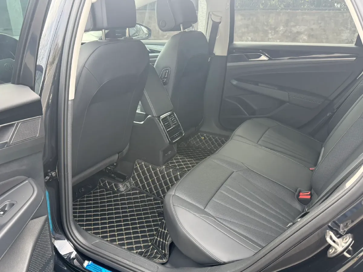 2024 Volkswagen Passat 2.0T 186HP L4 7DCT,autocango,china used car exporter,china ev exporter,chinese used car exporter,chinese used ev exporter