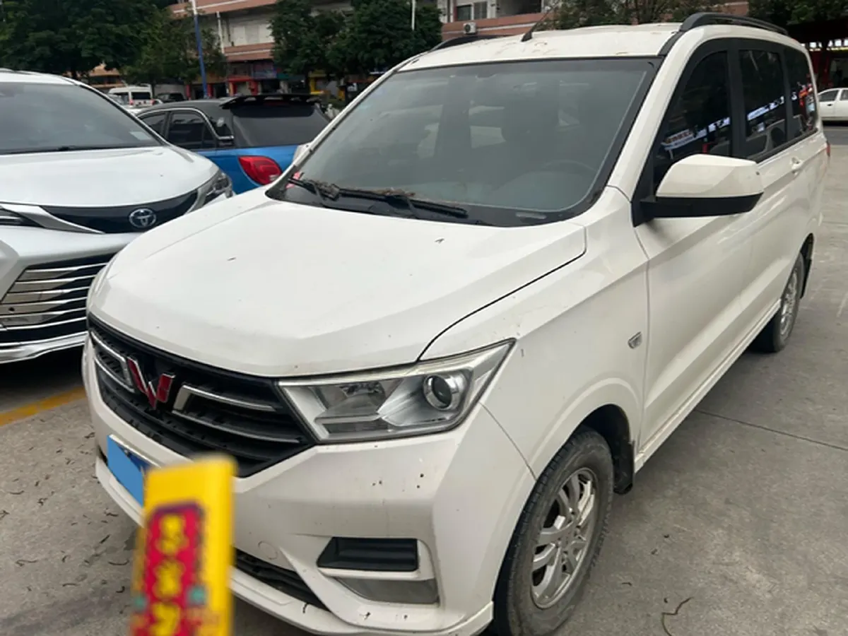 2019 WuLing HongGuang 1.5L 99HP L4 6MT,autocango,china used car exporter,china ev exporter,chinese used car exporter,chinese used ev exporter