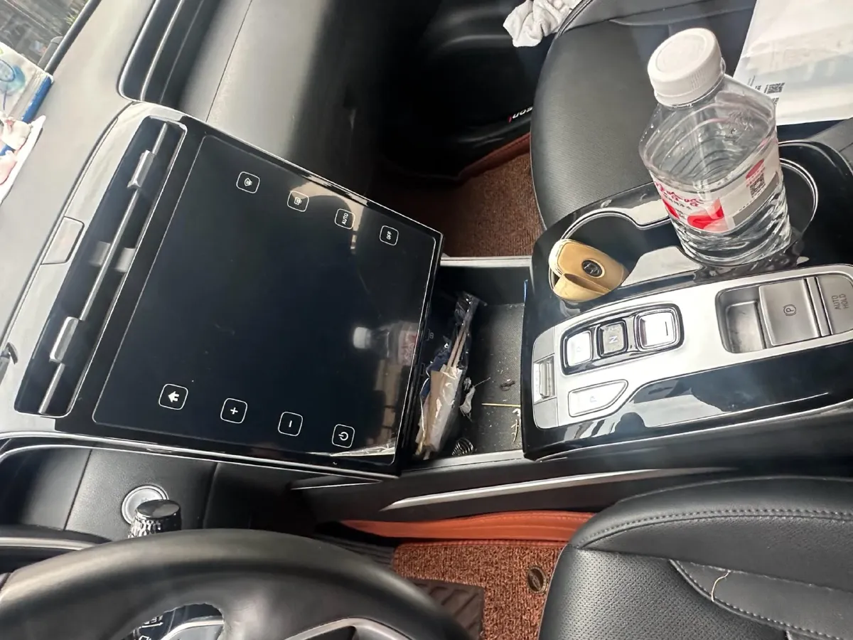 2021 Hyundai Tucson 1.5T 200HP L4 7DCT,autocango,china used car exporter,china ev exporter,chinese used car exporter,chinese used ev exporter