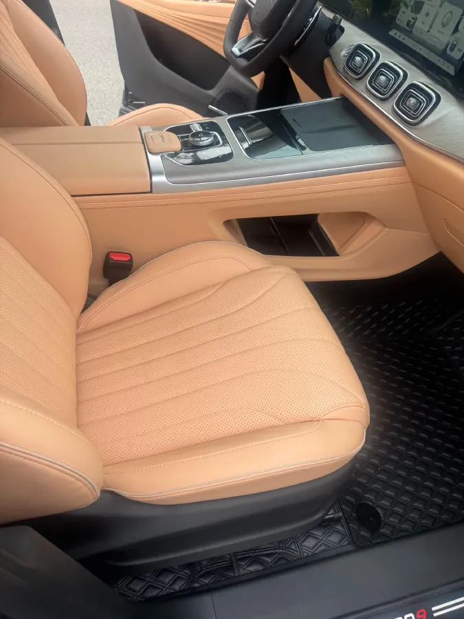 2023 Chery Tiggo 9 2.0T 261HP L4 7DCT,autocango,china used car exporter,china ev exporter,chinese used car exporter,chinese used ev exporter