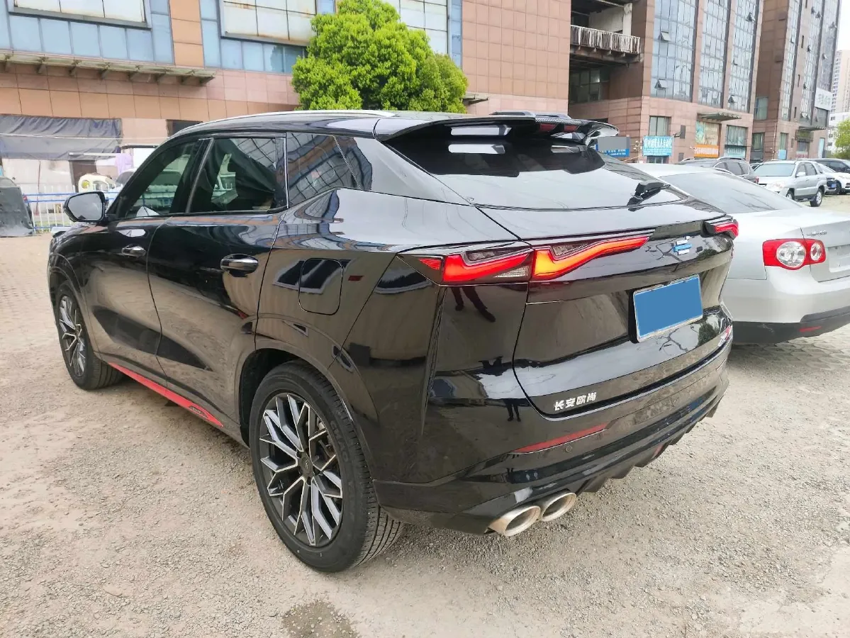 2023 ChangAn CS75 1.5T 188HP L4 7DCT,autocango,china used car exporter,china ev exporter,chinese used car exporter,chinese used ev exporter