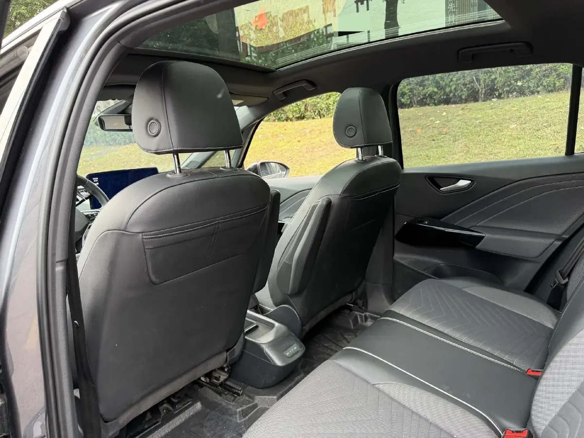 2024 Volkswagen ID.3 BEV 52.8KWH,autocango,china used car exporter,china ev exporter,chinese used car exporter,chinese used ev exporter