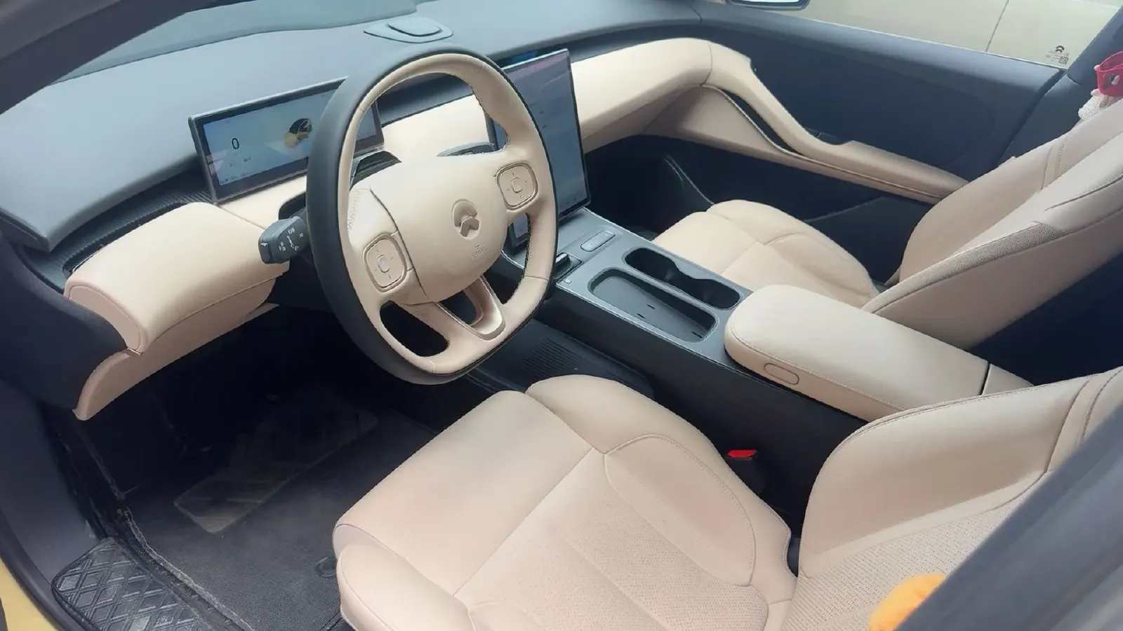 2022 JunTian HeiWuShi Youth 2.0T 203HP L4 6AT,autocango,china used car exporter,china ev exporter,chinese used car exporter,chinese used ev exporter