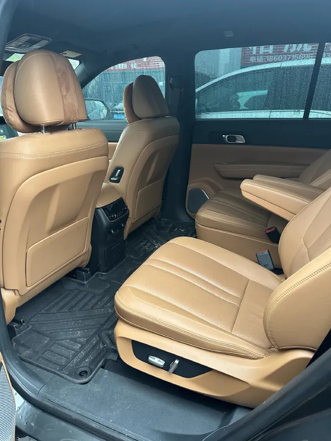 2020 Li ONE Range Extended 131HP REEV 40.5KWH,autocango,china used car exporter,china ev exporter,chinese used car exporter,chinese used ev exporter