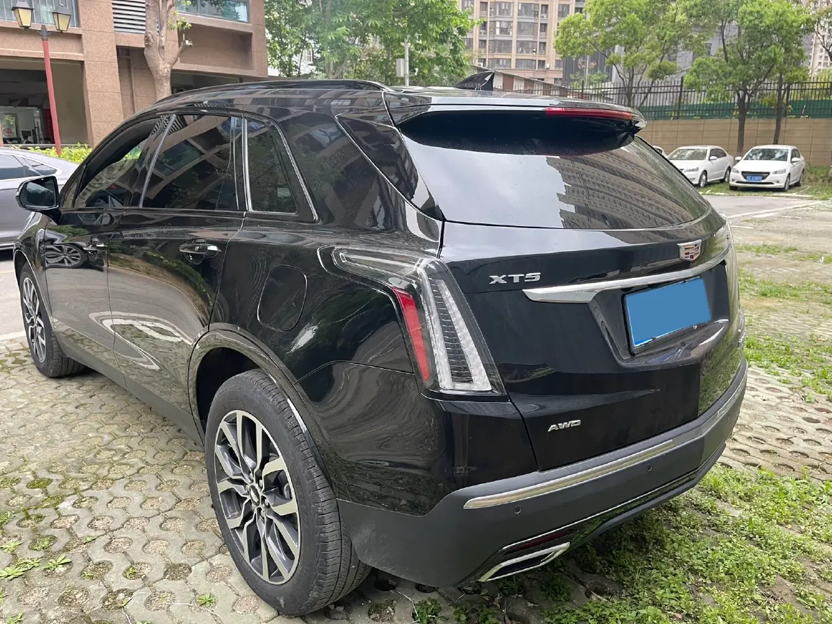 2022 Cadillac XT5 2.0T 237HP L4 9AT,autocango,china used car exporter,china ev exporter,chinese used car exporter,chinese used ev exporter