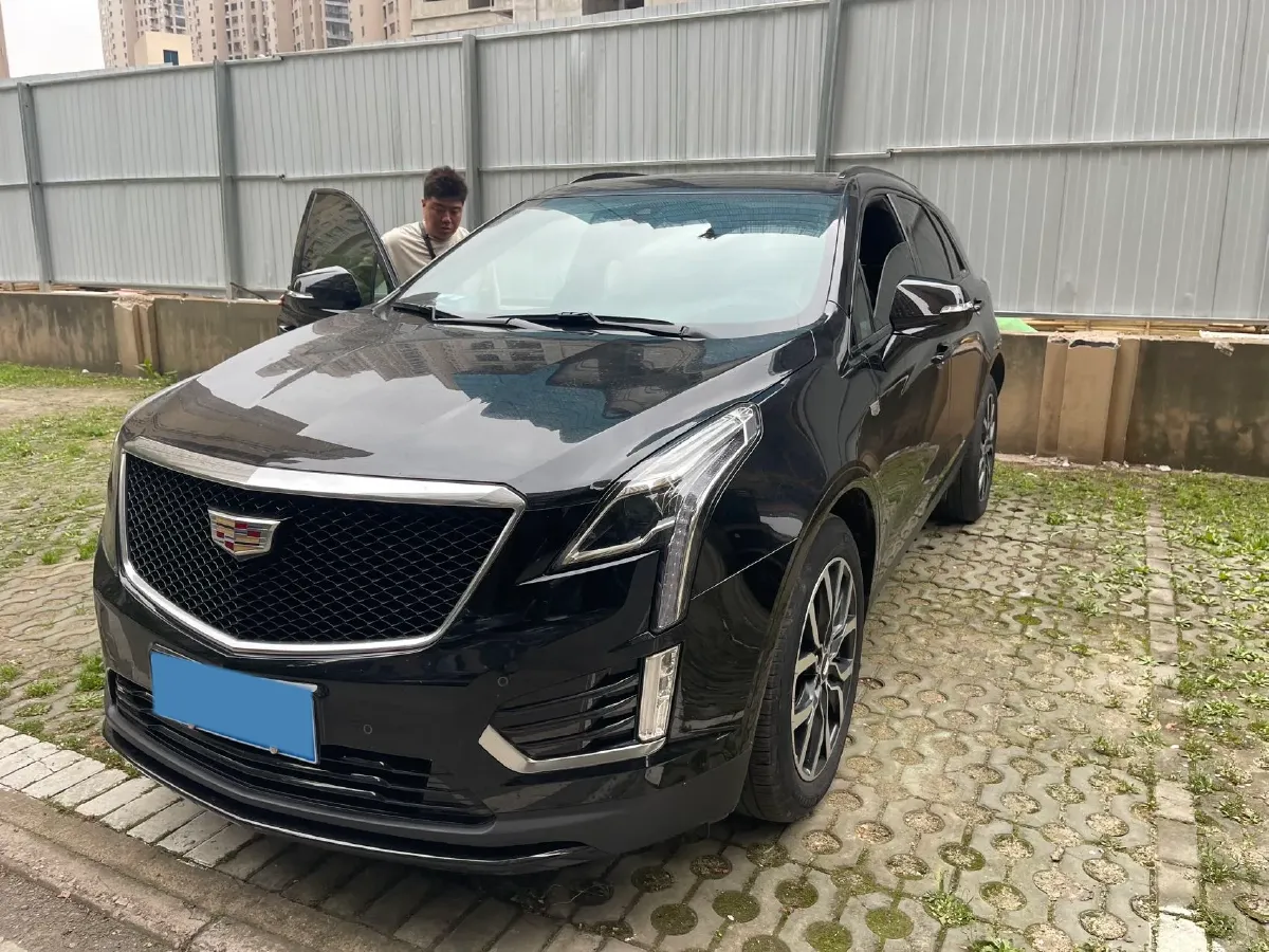 2022 Cadillac XT5 2.0T 237HP L4 9AT,autocango,china used car exporter,china ev exporter,chinese used car exporter,chinese used ev exporter