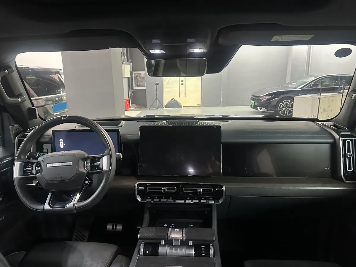 2023 M Hero 917 REEV 197HP 2AT REEV 65.8KWH,autocango,china used car exporter,china ev exporter,chinese used car exporter,chinese used ev exporter