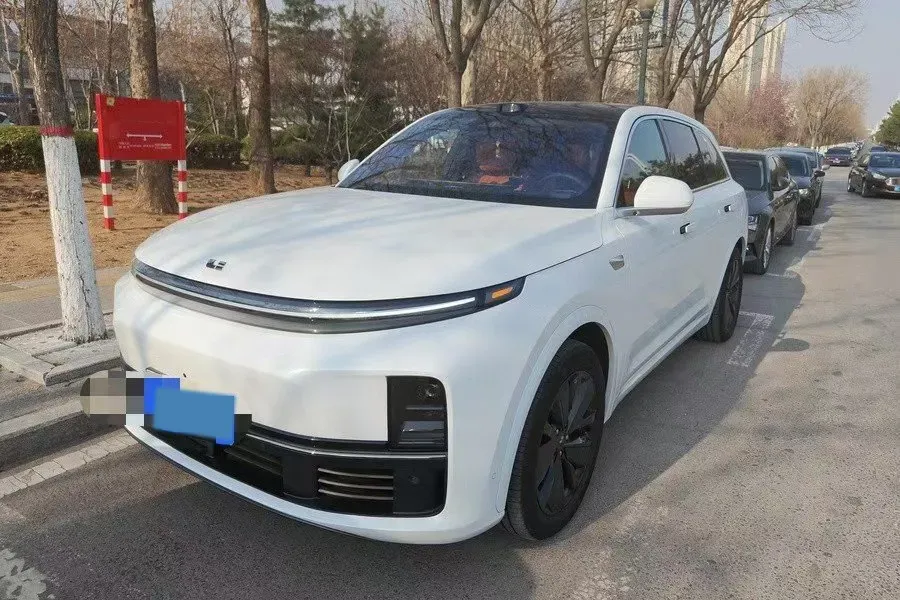2025 Li L7 Range Extended 154HP REEV,autocango,china used car exporter,china ev exporter,chinese used car exporter,chinese used ev exporter