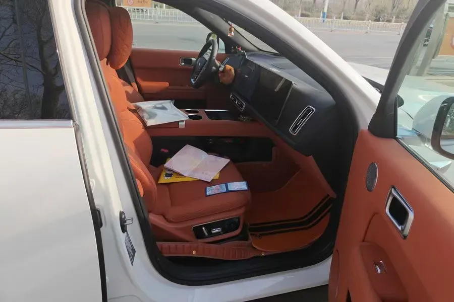 2025 Li L7 Range Extended 154HP REEV,autocango,china used car exporter,china ev exporter,chinese used car exporter,chinese used ev exporter