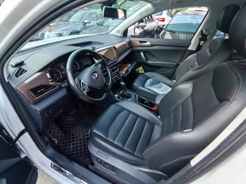 2020 Volkswagen Tharu 1.4T 150HP L4 7DCT,autocango,china used car exporter,china ev exporter,chinese used car exporter,chinese used ev exporter
