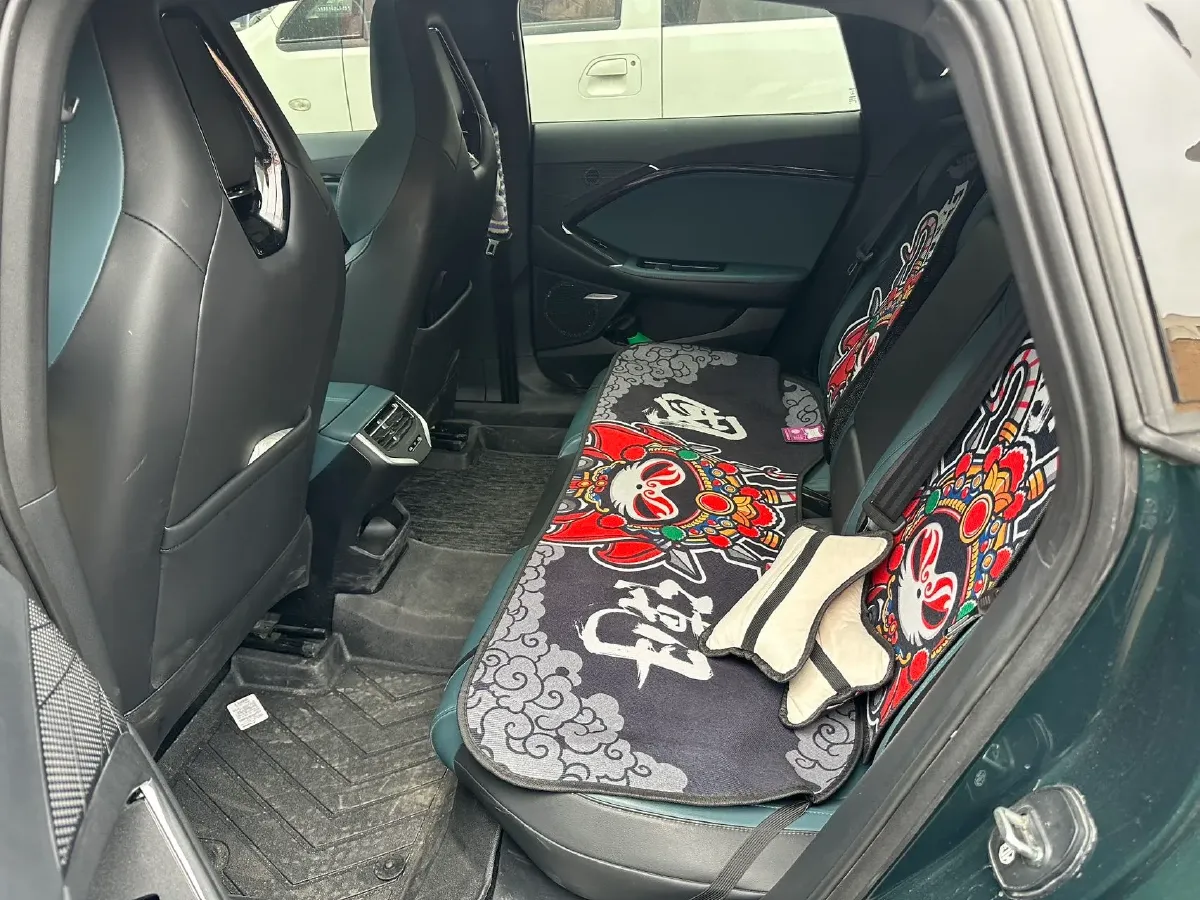 2025 MG 7 2.0T 261HP L4 9AT,autocango,china used car exporter,china ev exporter,chinese used car exporter,chinese used ev exporter